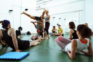 AcroYoga Budapesten a NuadTeam óráink