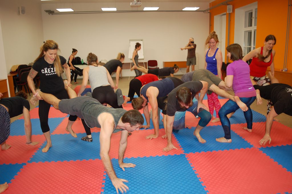 Acroyoga óra a Nuadteammel